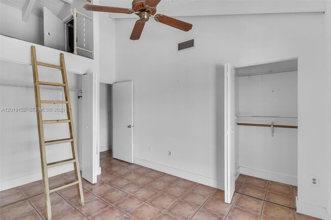 Building Photo - 1811 SW 107th Ave