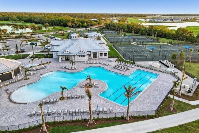 Building Photo - 14091 Heritage Landing Blvd