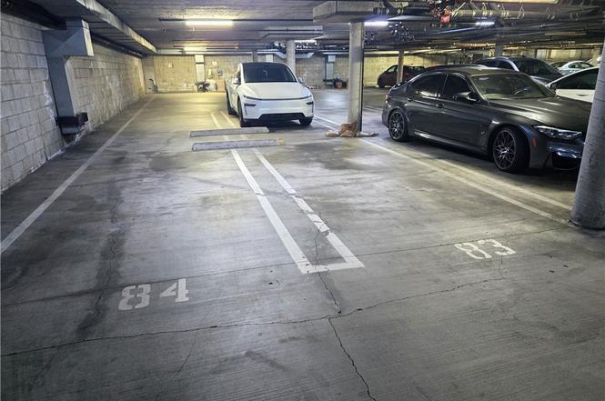 Building Photo - 16700 Yukon Ave