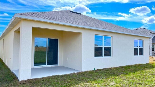 Building Photo - 487 Lily Ln