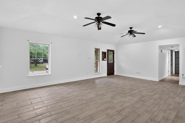 Building Photo - 516 Post Oak Ln