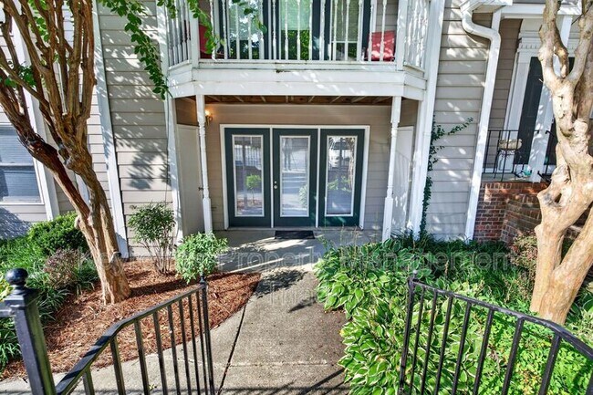 Building Photo - 3701-377D Cotswold Terrace