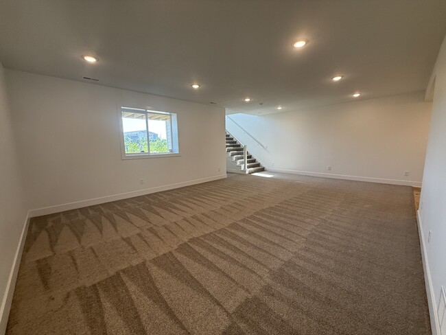 Building Photo - 778 NE 71st St