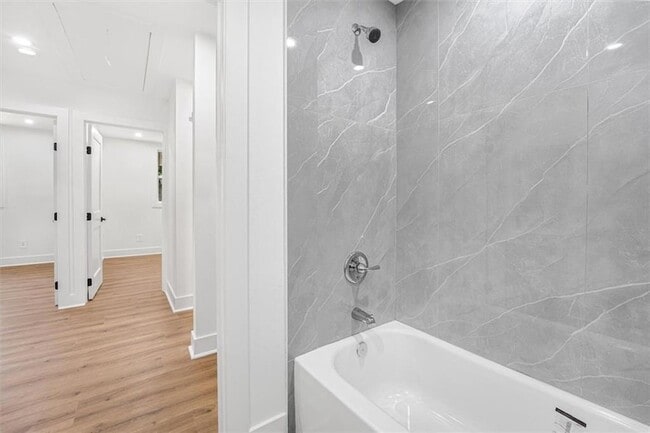Building Photo - 2353 Clarissa Dr NW