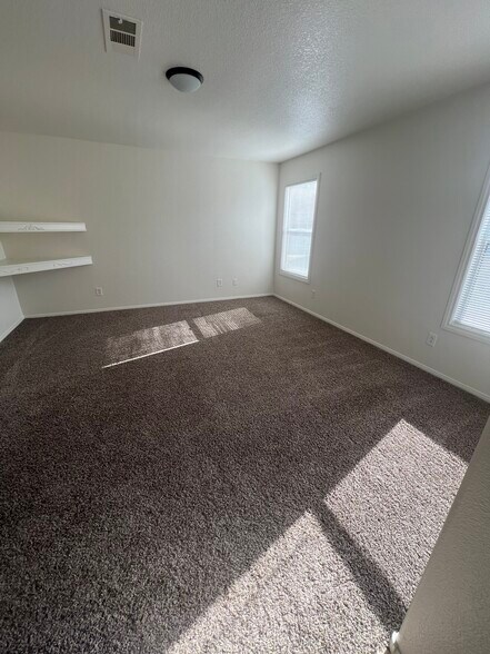 Building Photo - 1313 Paraiso St
