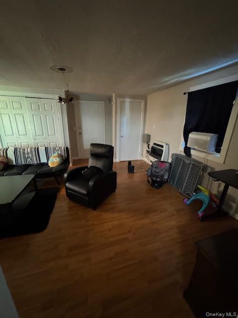 Building Photo - 282 Main St