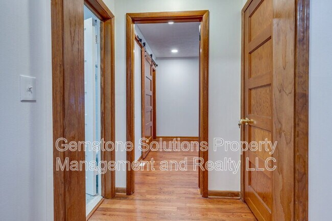 Building Photo - 3912A Burrus St