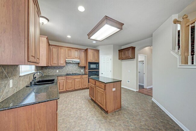 Building Photo - 11128 Sandstone Trail