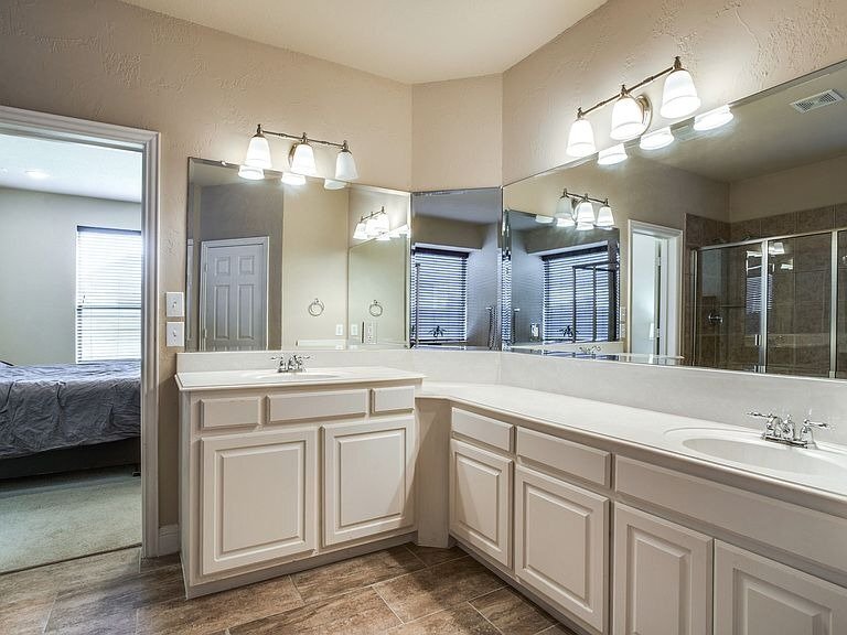 Building Photo - 9595 Knight Ln