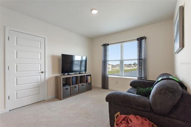 Building Photo - 421 Chayne Pl