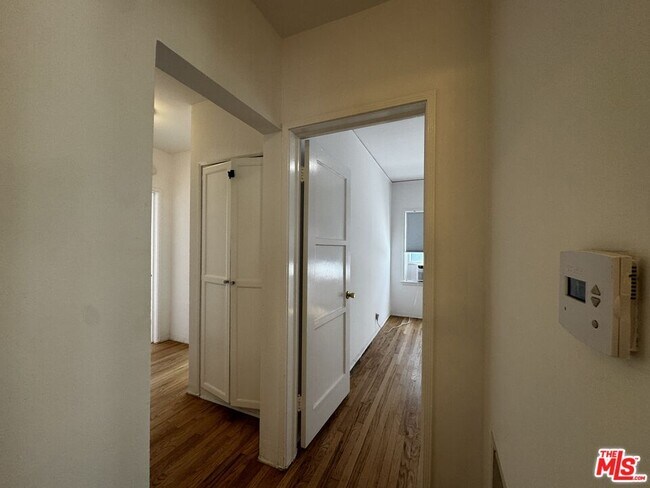 Building Photo - 1246 Edris Dr