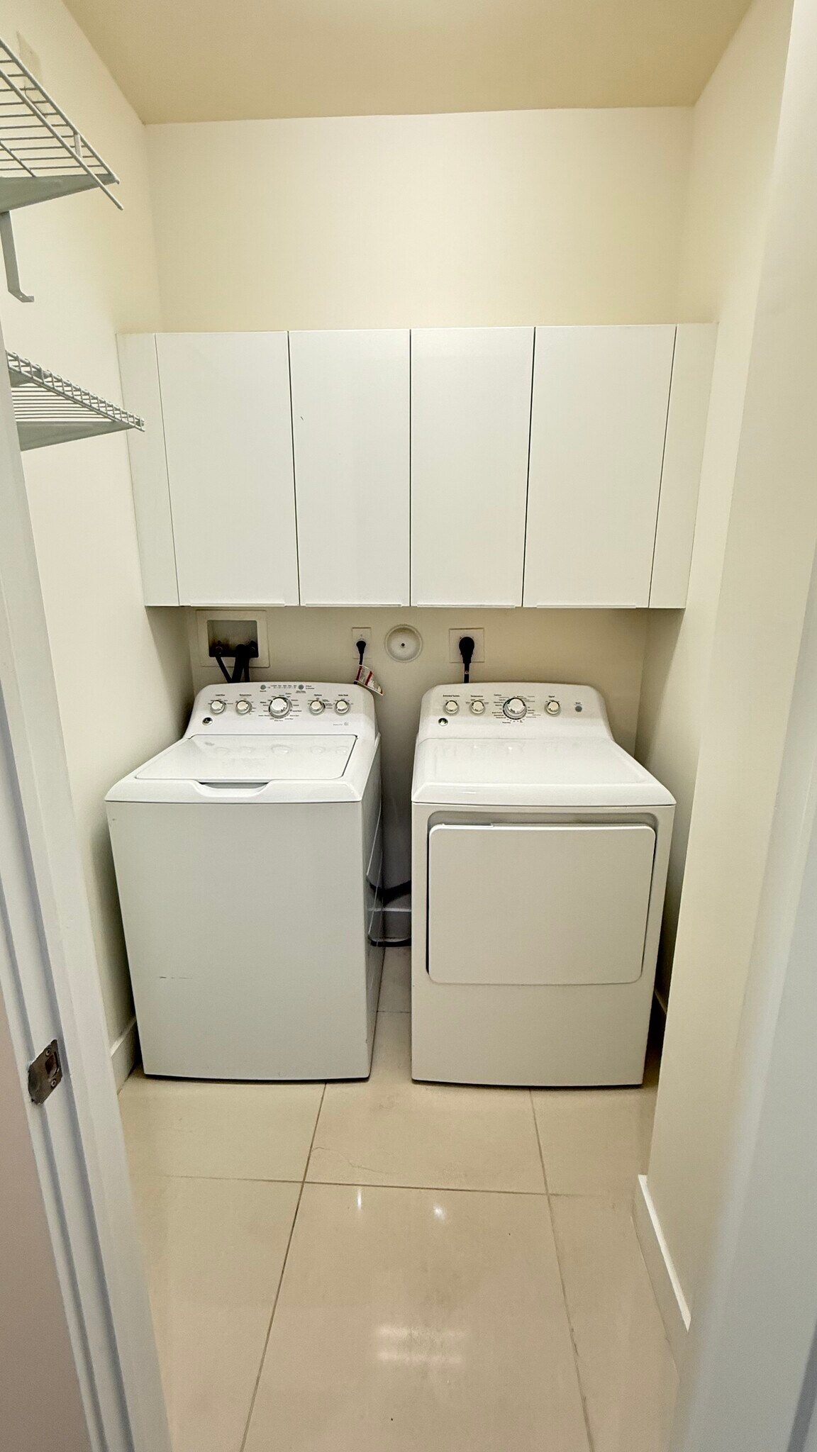 Laundry - 10260 NW 63rd Ter