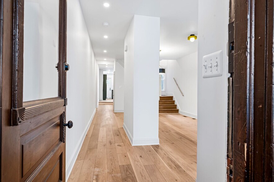 Building Photo - 3539 Roland Ave