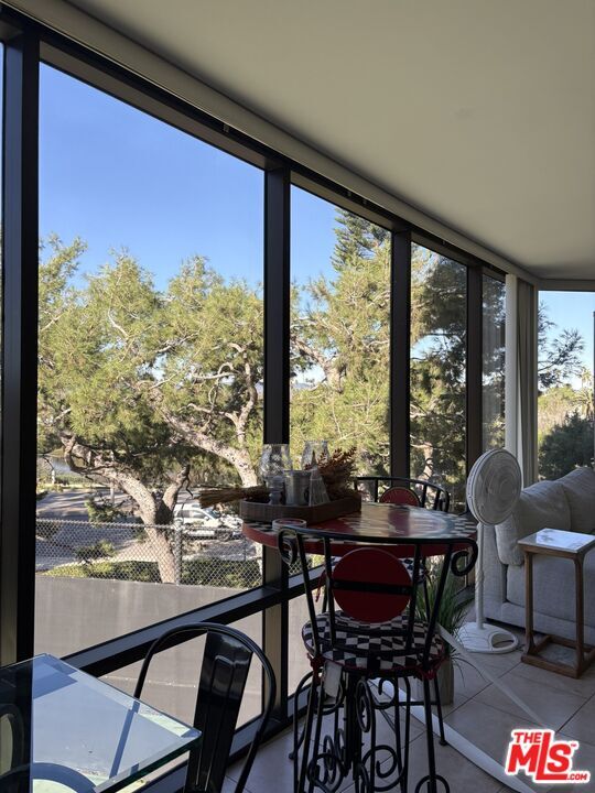 Building Photo - 4316 Marina City Dr