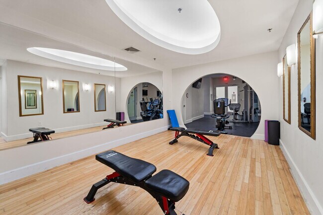 Building Photo - 1830 Radius Dr