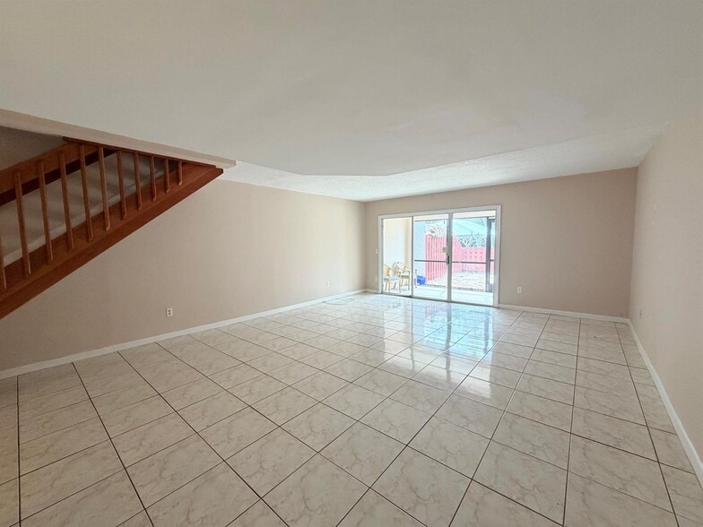 Building Photo - 5112 Society Pl W