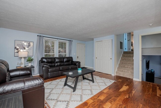 Building Photo - 1387 Firethorne Dr