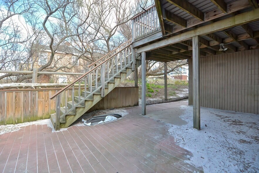 Building Photo - 18 Bungalow Rd