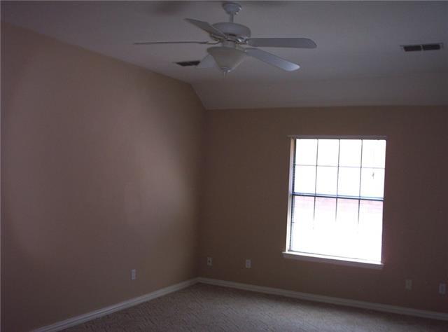 Building Photo - 3005 Huntington Ct