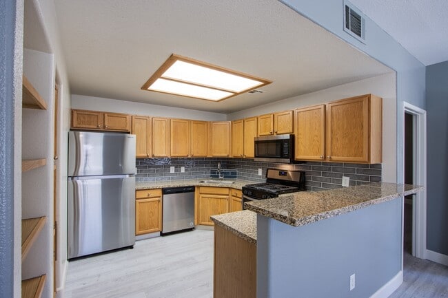 Building Photo - 9580 W Reno Ave