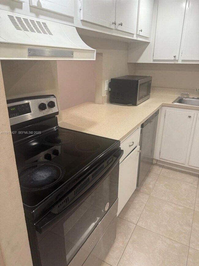 Building Photo - 1500 N Congress Ave