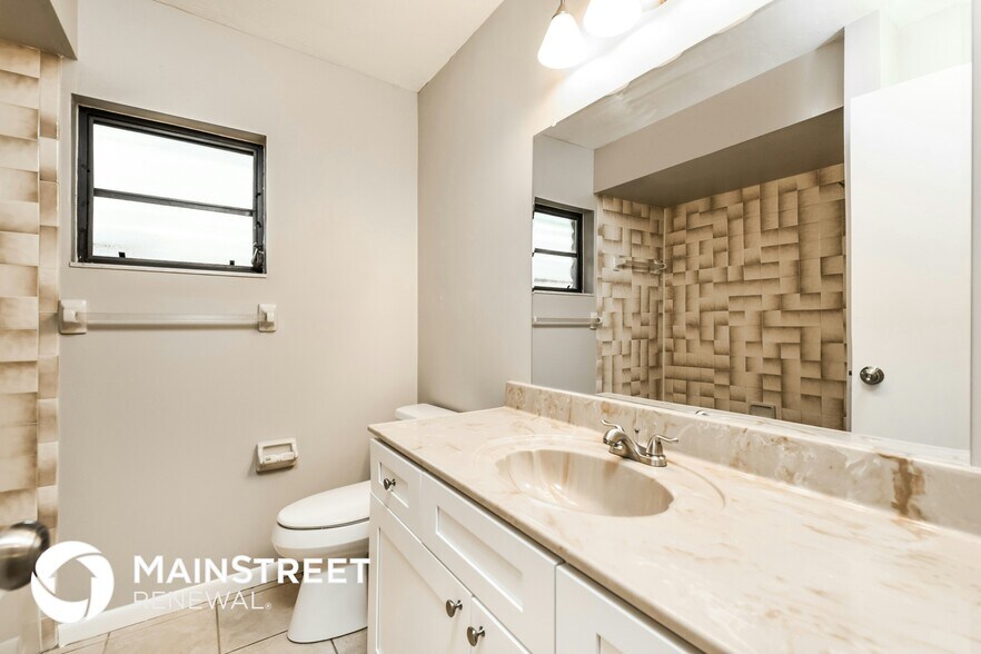Building Photo - 8445 Winged Foot Dr