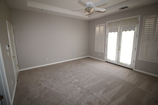 Building Photo - Beautiful Home in Buchanan District + Large Yard