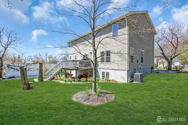 Building Photo - 108 Miller Ave