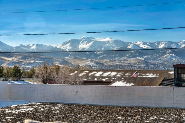 Building Photo - FULLY FURNISHED MOUNTAIN VIEW RETREAT with HOT TUB, RV PARKING & NO HOA