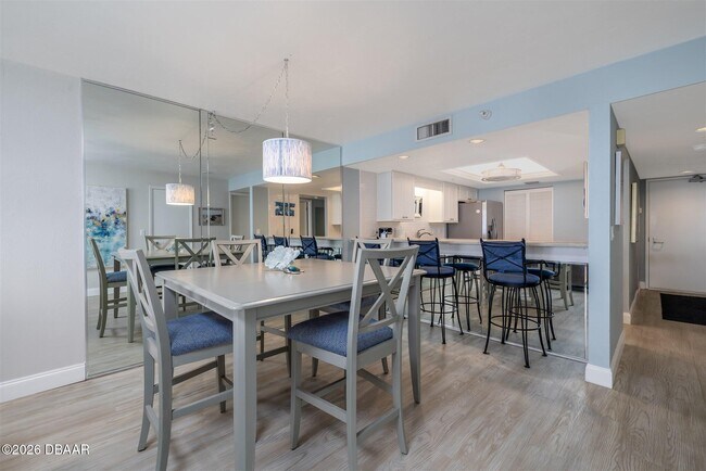 Building Photo - 2545 S Atlantic Ave