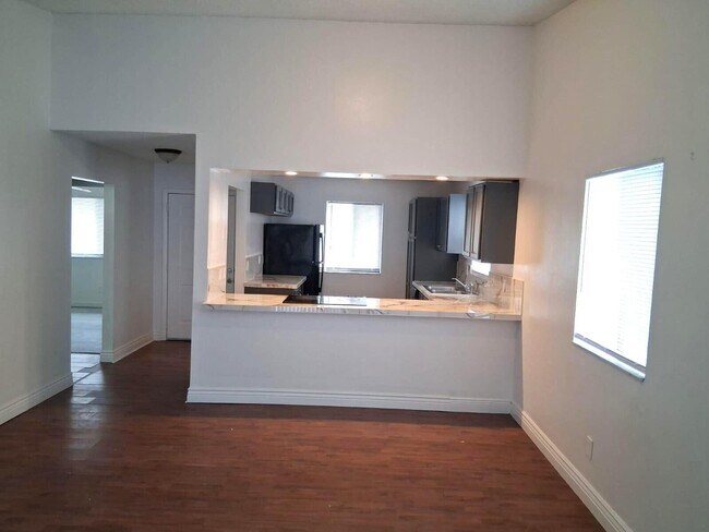 Building Photo - 3808 Inlet Cir