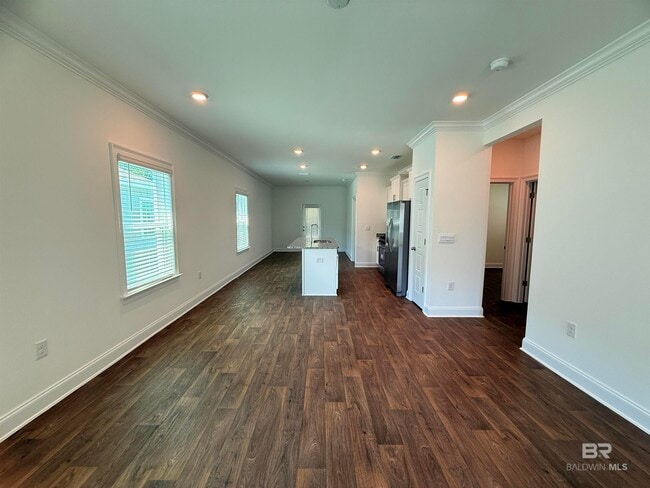 Building Photo - 32694 Revere Dr