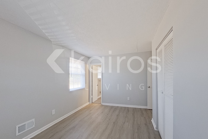 Building Photo - 3216 McCleod Ave