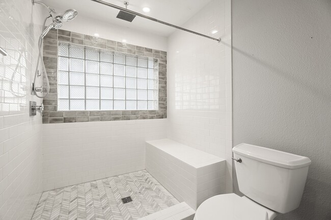 Building Photo - 1419 Basilan Ln