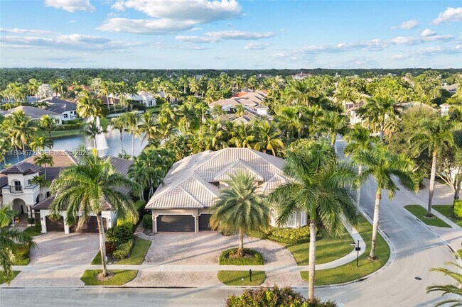 Building Photo - 10775 Blue Palm St