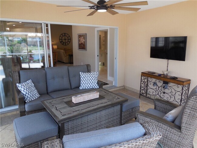 Building Photo - 5441 Guadeloupe Way