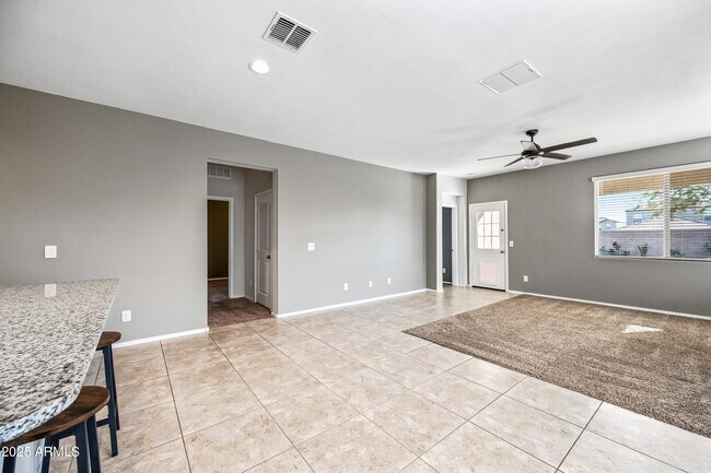 Building Photo - 31027 W Mulberry Dr