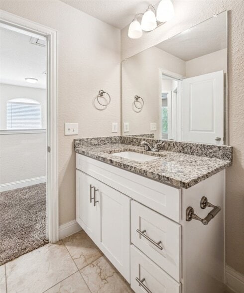 Building Photo - 268 Castleridge Dr