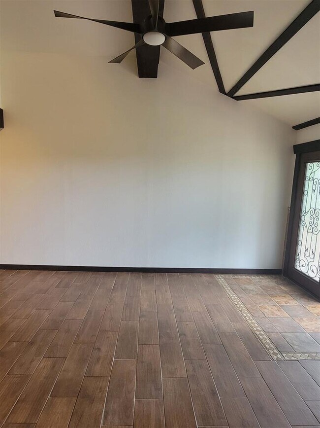Building Photo - 24369 Bingham Creek Rd
