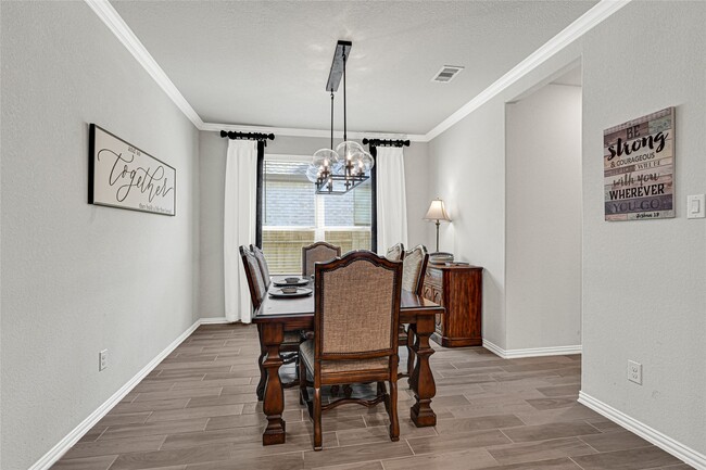 Building Photo - 12310 Woodnote Ln