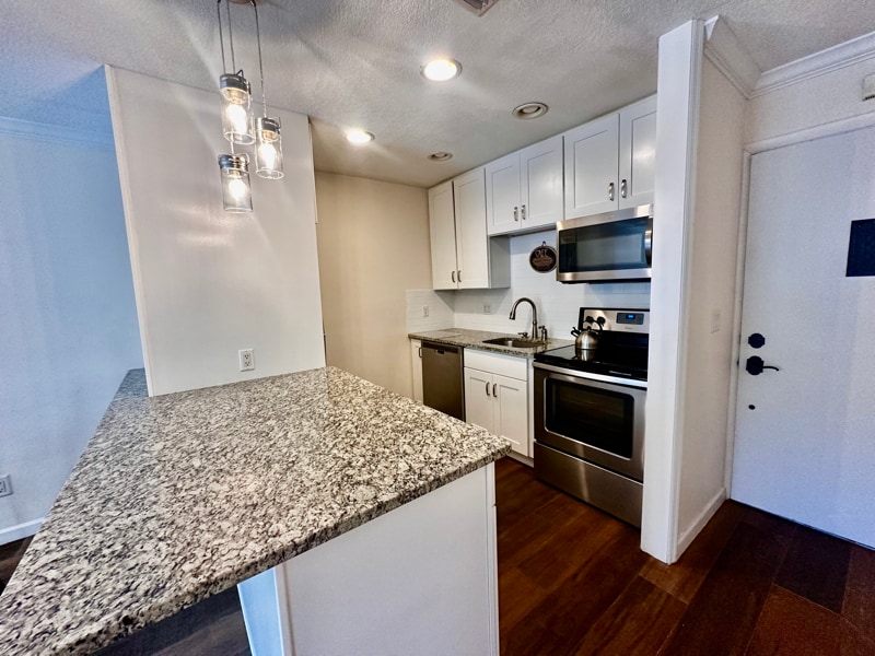 Building Photo - 1815 Robalo Dr