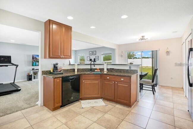 Building Photo - 5780 Dornich Dr