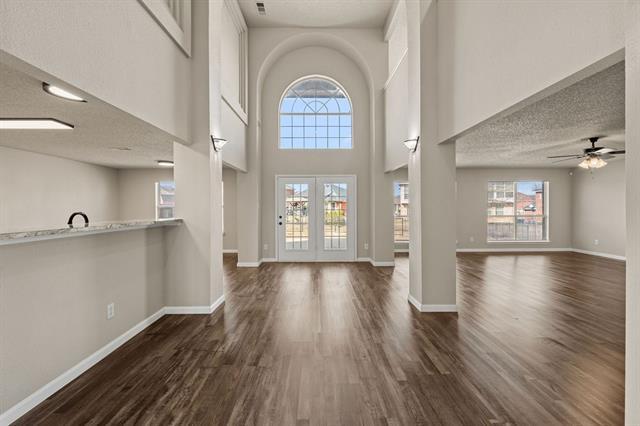 Building Photo - 6209 San Marino Dr