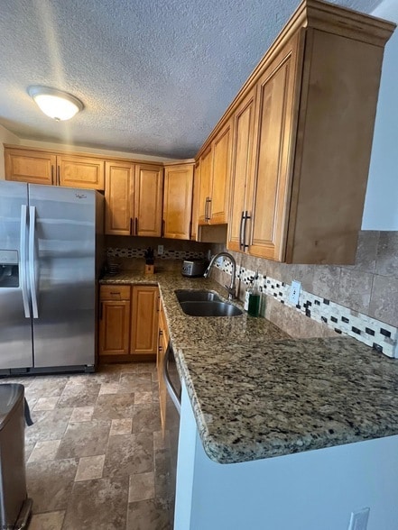 Building Photo - 5108 Ontario Dr