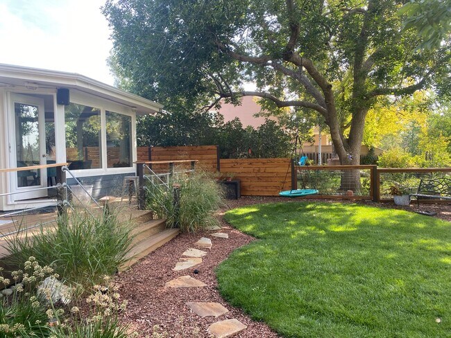 Building Photo - 1817 Tyler Ave