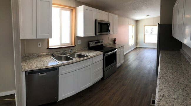 Primary Photo - 3 Bed Module home in Babcock Vista