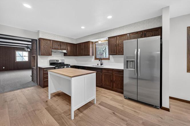 Building Photo - 5736 Pembroke Dr