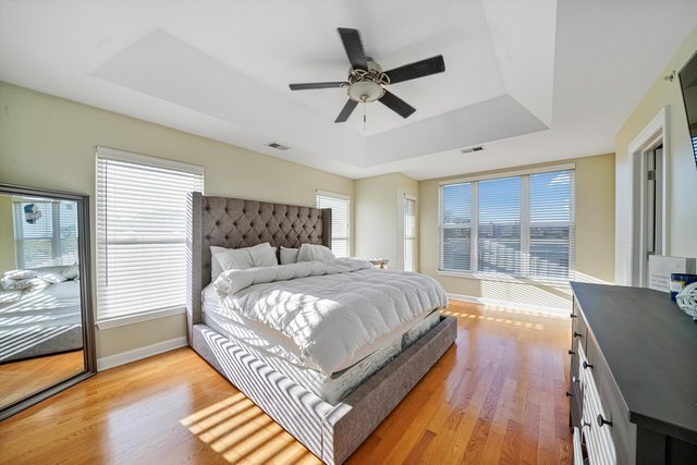 Building Photo - 7943 W 92nd St