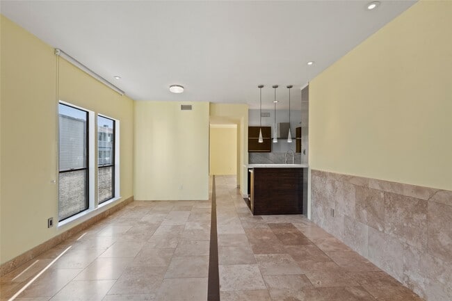 Building Photo - 4001 E NASA Pkwy