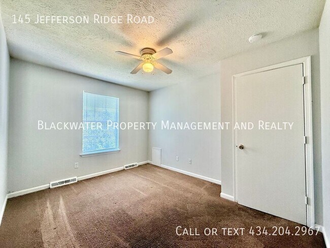 Building Photo - 145 Jefferson Ridge Rd